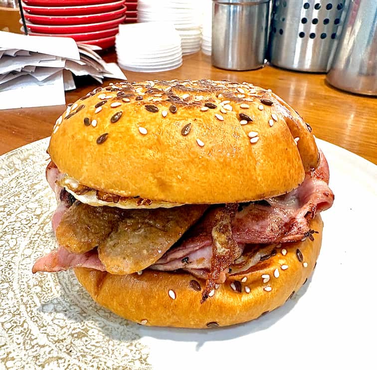 Breaky Bun