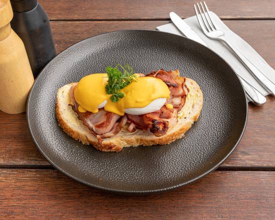 Eggs Benedict